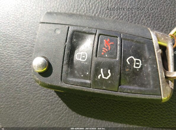 3VV2B7AX6MM050090 2021 VOLKSWAGEN TIGUAN White Vista del salpicadero