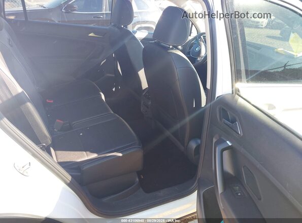 3VV2B7AX9MM092432 2021 VOLKSWAGEN TIGUAN Белый Вид наклейки с VIN-кодом