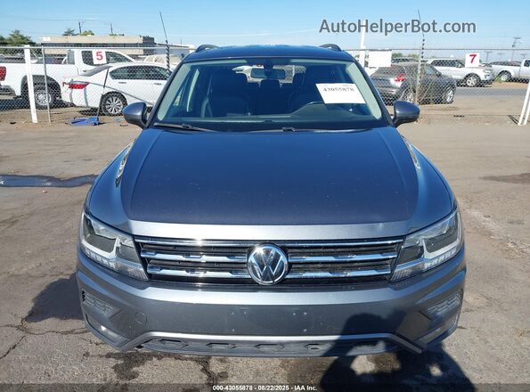 3VV3B7AX1JM005784 2018 VOLKSWAGEN TIGUAN Gray 
