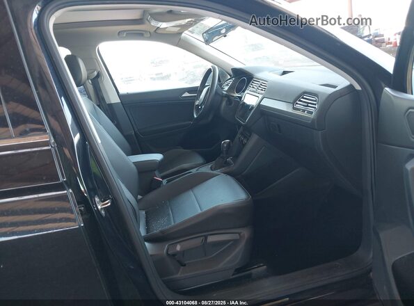 3VV3B7AX1LM126365 2020 VOLKSWAGEN TIGUAN Black Սալոնի դիմացի տեսք