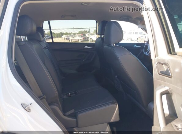 3VV3B7AX2JM077660 2018 VOLKSWAGEN TIGUAN White 