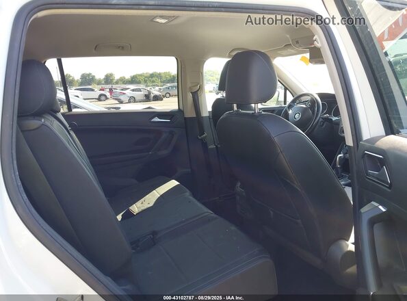 3VV3B7AX3JM040925 2018 VOLKSWAGEN TIGUAN White 