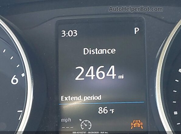 3VV3B7AX3JM040925 2018 VOLKSWAGEN TIGUAN White 