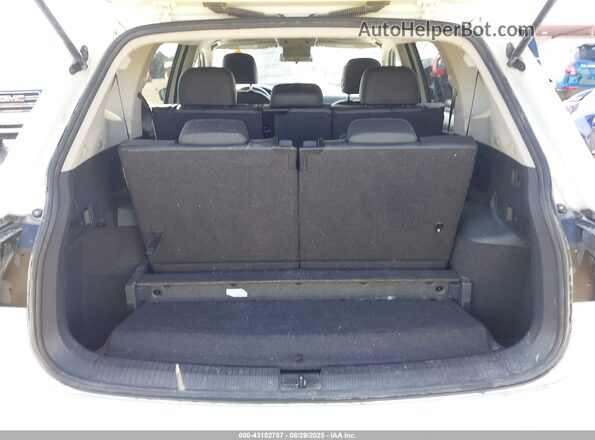3VV3B7AX3JM040925 2018 VOLKSWAGEN TIGUAN White 