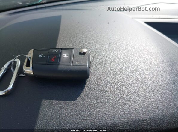 3VV3B7AX3MM018900 2021 VOLKSWAGEN TIGUAN Gray Առջևի վահանակի տեսք