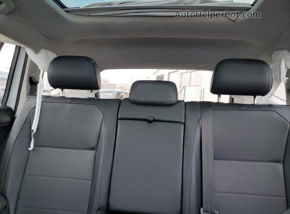3VV3B7AX5JM090936 2018 VOLKSWAGEN TIGUAN White 