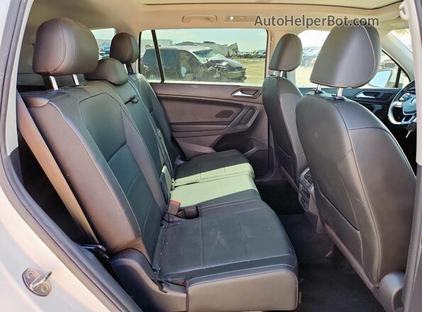 3VV3B7AX5JM186484 2018 VOLKSWAGEN TIGUAN White 