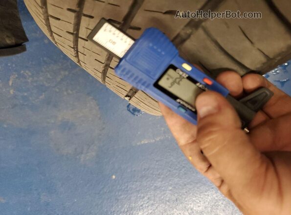 3VV3B7AX6RM085479 2024 VOLKSWAGEN TIGUAN  Widok wnętrza z przodu