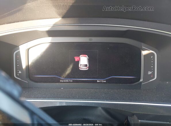 3VV3B7AX7KM095816 2019 VOLKSWAGEN TIGUAN Green Rear seats view