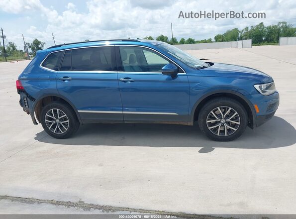 3VV3B7AX8JM188259 2018 VOLKSWAGEN TIGUAN Синий 
