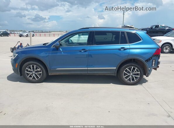 3VV3B7AX8JM188259 2018 VOLKSWAGEN TIGUAN Синий 