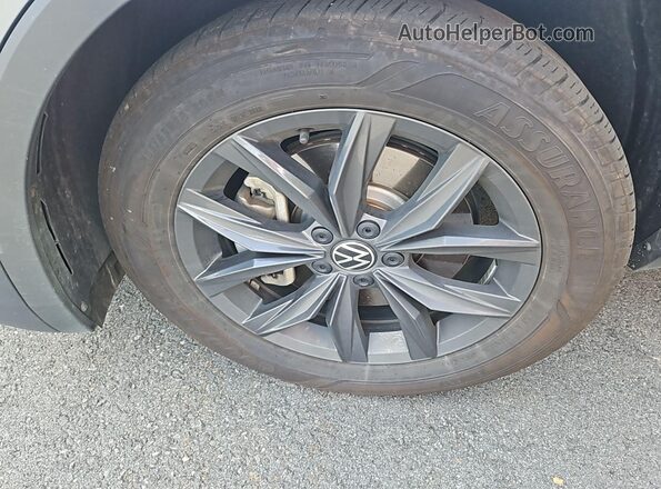 3VV3B7AX8RM086570 2024 VOLKSWAGEN TIGUAN  Vista tres cuartos delantera izquierda