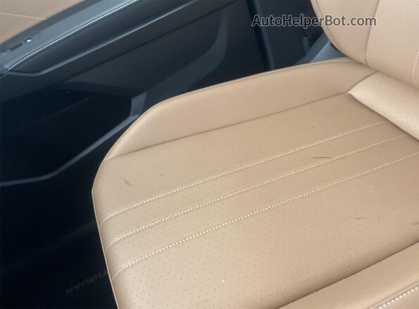 3VV3B7AX9NM140291 2022 VOLKSWAGEN TIGUAN  Widok wnętrza z przodu
