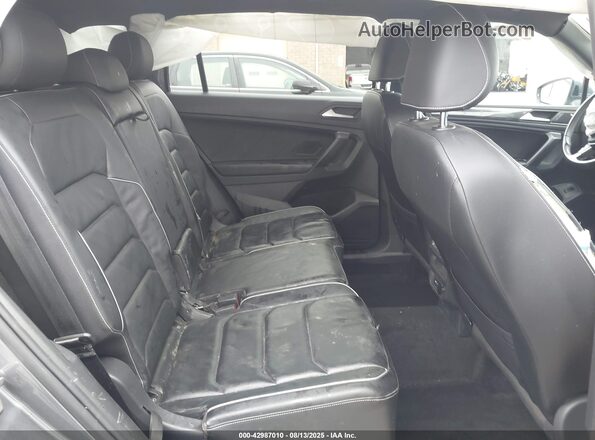 3VV4B7AX7MM158789 2021 VOLKSWAGEN TIGUAN Gray VIN կոդի պիտակի տեսք