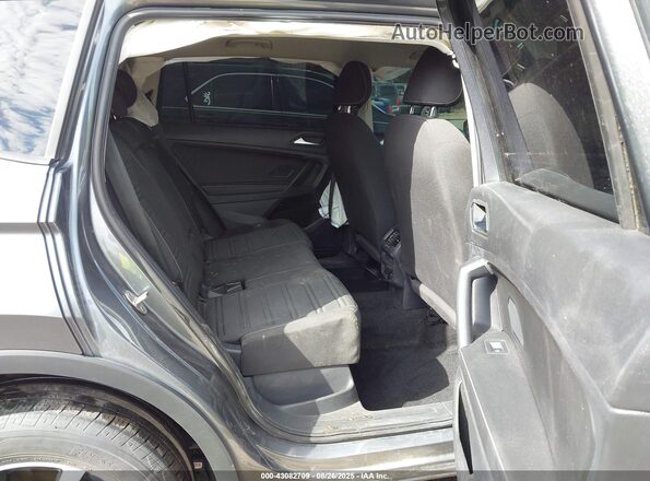 3VVFB7AX8PM078902 2023 VOLKSWAGEN TIGUAN Gray VIN կոդի պիտակի տեսք