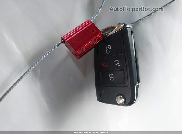 3VVFB7AX8PM078902 2023 VOLKSWAGEN TIGUAN Gray Առջևի վահանակի տեսք