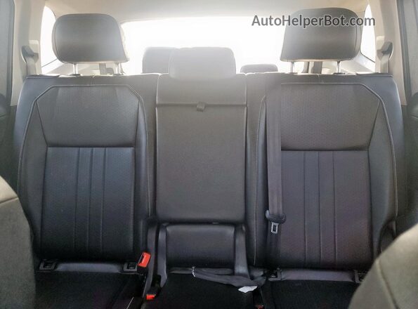 3VVNB7AX6PM014952 2023 VOLKSWAGEN TIGUAN Silver Հետևի նստատեղերի տեսք