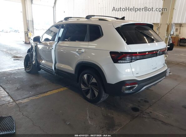 3VVUC7B29SM003755 2025 VOLKSWAGEN TAOS Белый Задняя левая четверть