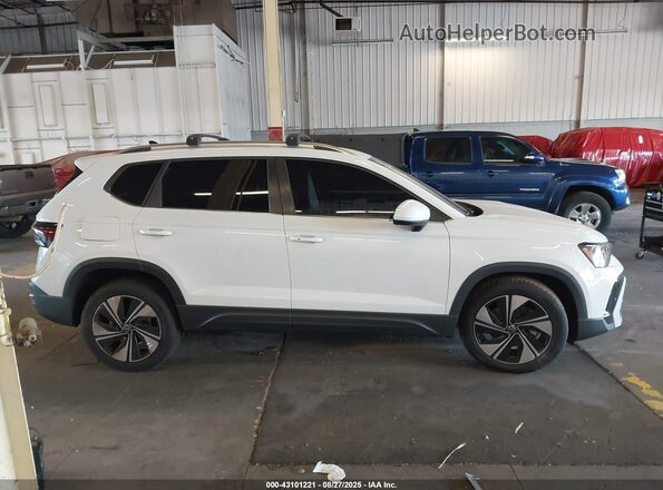 3VVUC7B29SM003755 2025 VOLKSWAGEN TAOS Белый Вид задней части салона