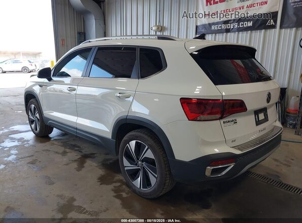 3VVVX7B24RM017498 2024 VOLKSWAGEN TAOS White 