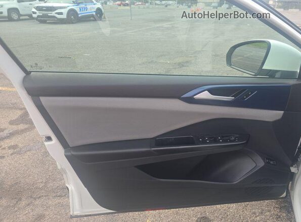 3VVYX7B2XPM332820 2023 VOLKSWAGEN TAOS  Widok komory silnika