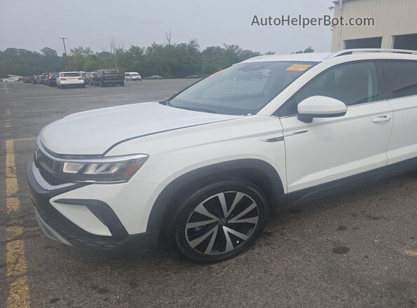 3VVYX7B2XPM332820 2023 VOLKSWAGEN TAOS  Widok wnętrza z przodu