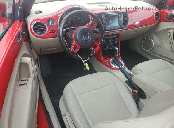 3VW5DAAT5JM506444 2018 VOLKSWAGEN BEETLE Red 