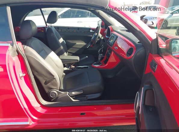 3VW5DAAT6JM516013 2018 VOLKSWAGEN BEETLE Red 