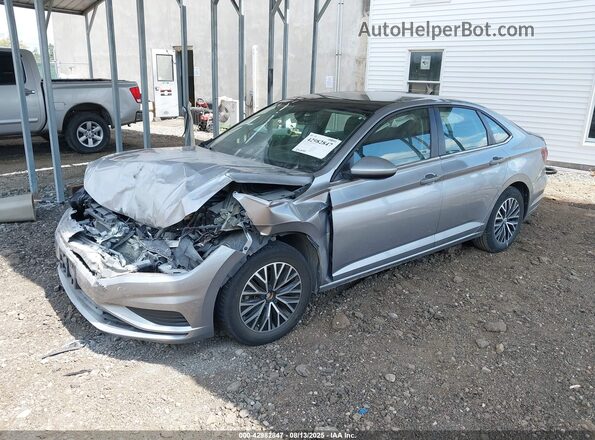 3VWCB7BU2LM055953 2020 VOLKSWAGEN JETTA Серебряный Передняя левая четверть