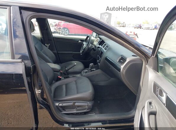 3VWD17AJ5JM209986 2018 VOLKSWAGEN JETTA Black 