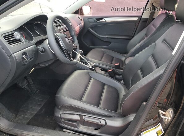 3VWDB7AJ7JM240959 2018 VOLKSWAGEN JETTA Black 