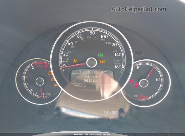 3VWJD7AT8KM718323 2019 VOLKSWAGEN BEETLE Blue 
