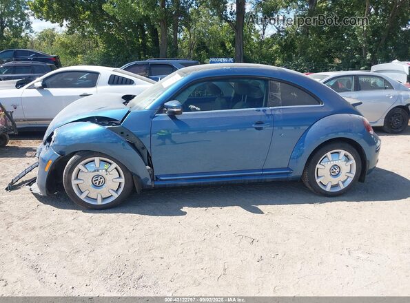 3VWJD7AT8KM718323 2019 VOLKSWAGEN BEETLE Blue 