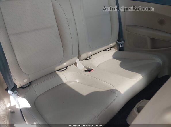 3VWJD7AT8KM718323 2019 VOLKSWAGEN BEETLE Blue 