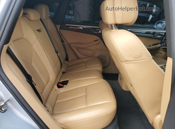 WP1AB2A52JLB36777 2018 PORSCHE MACAN Серебряный 