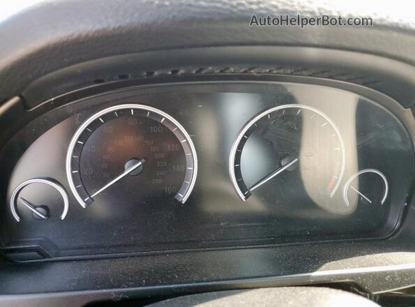 5UXKR2C51J0X09487 2018 BMW X5 White 