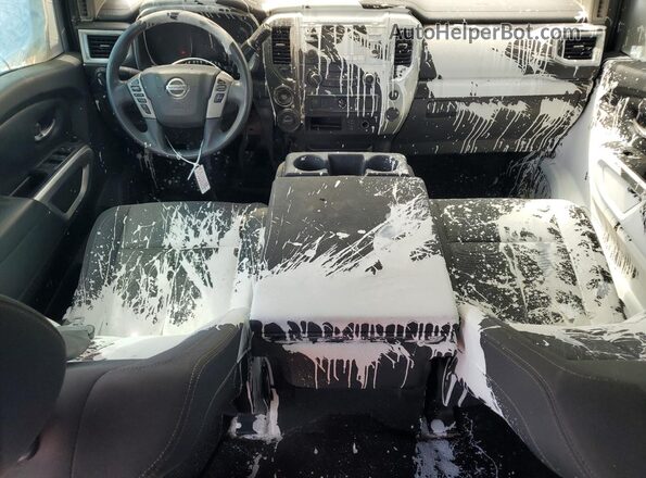 1N6AA1EJ4JN534595 2018 NISSAN TITAN Красный 