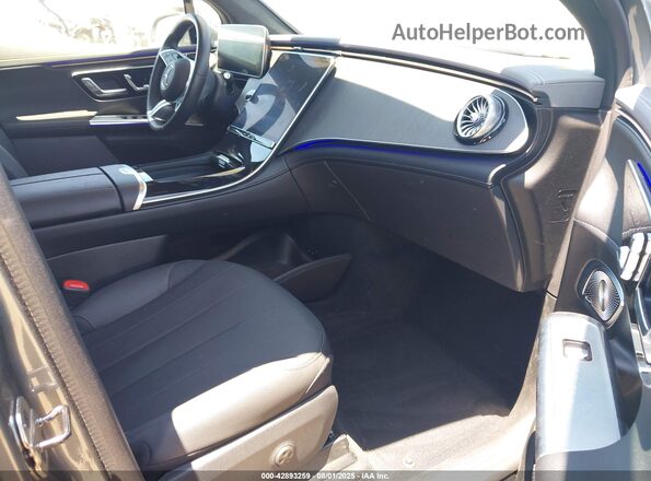 4JGGM2BB0RA045729 2024 MERCEDES-BENZ EQE 350+ SUV Gray წინა სალონის ხედი