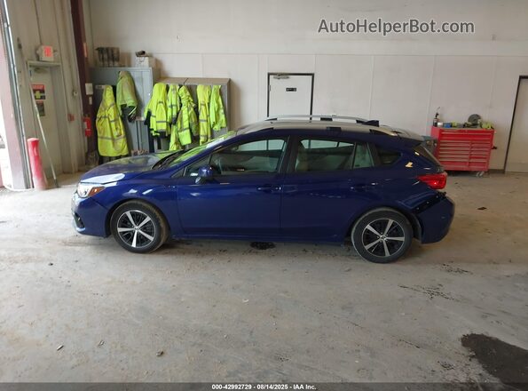 4S3GTAV63P3716487 2023 SUBARU IMPREZA Blue 