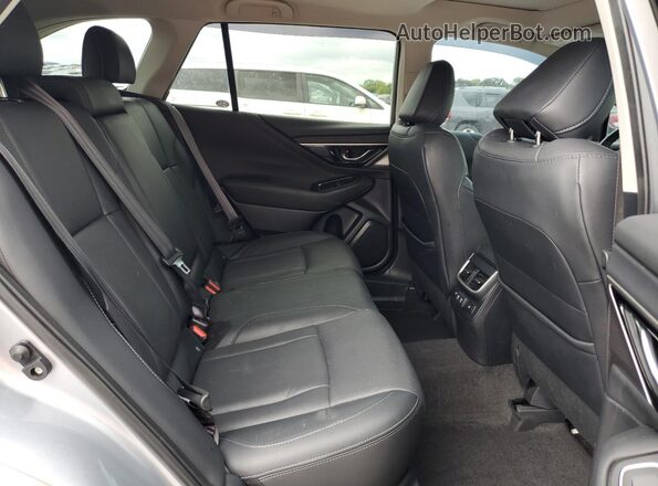 4S4BTANC2M3210205 2021 SUBARU OUTBACK Silver 