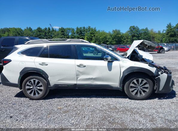 4S4BTAPC6P3124669 2023 SUBARU OUTBACK White Vista interior trasera