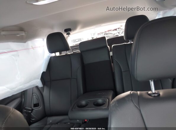 4S4BTGPD7R3279312 2024 SUBARU OUTBACK Silver VIN კოდის სტიკერის ხედი