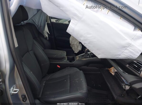 4S4BTGPD7R3279312 2024 SUBARU OUTBACK Silver წინა სალონის ხედი