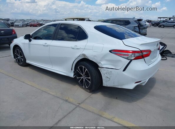 4T1B11HK2JU658264 2018 TOYOTA CAMRY White 