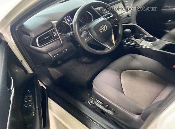 4T1C11AK9LU385809 2020 TOYOTA LE  Vista de los asientos traseros