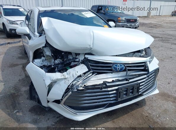 4T1D21FB4LU015779 2020 TOYOTA LIMITED White 