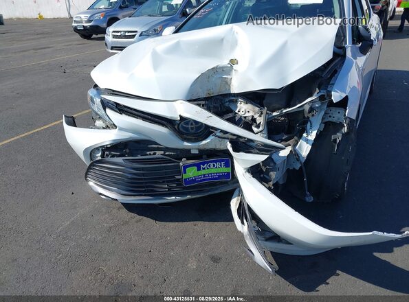 4T1F31AK1LU541672 2020 TOYOTA LE Белый Вид спереди