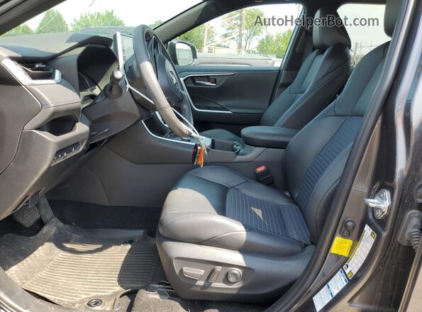 4T3E6RFV8NU085085 2022 TOYOTA RAV4 Gray Widok wnętrza z przodu