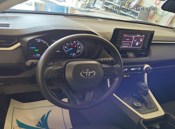 4T3LWRFV8MU028861 2021 TOYOTA LE  