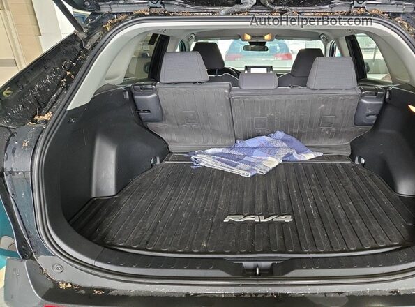 4T3LWRFV8MU028861 2021 TOYOTA LE  
